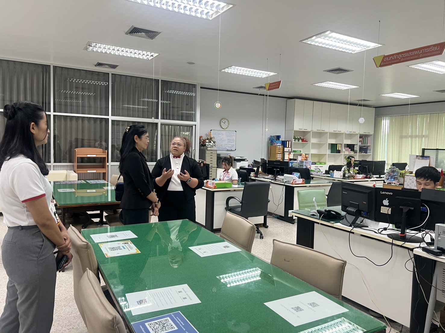 ภาพหลัก 2