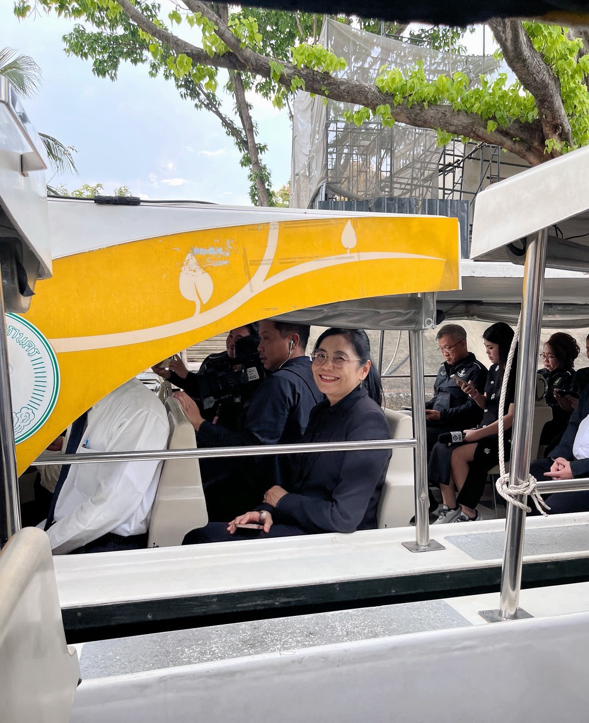 ภาพรอง 3