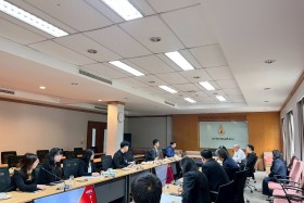 กลุ่มนิติกรรมสัญญาและคดี กองกฎหมาย สป.อว. เดินทางไปปฏิบัติรา ... Image 3